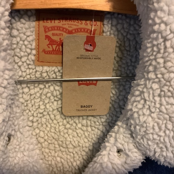 LEVIS SILVER TAB SHERPA LINED DENIM BAGGY TRUCKER JACKET - Picture 4 of 8